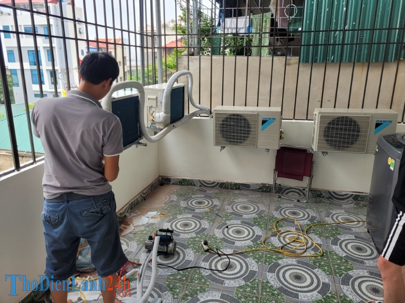 Sửa điều hoà Daikin -1