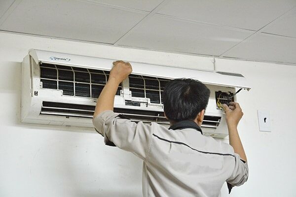Sửa điều hòa chảy nước